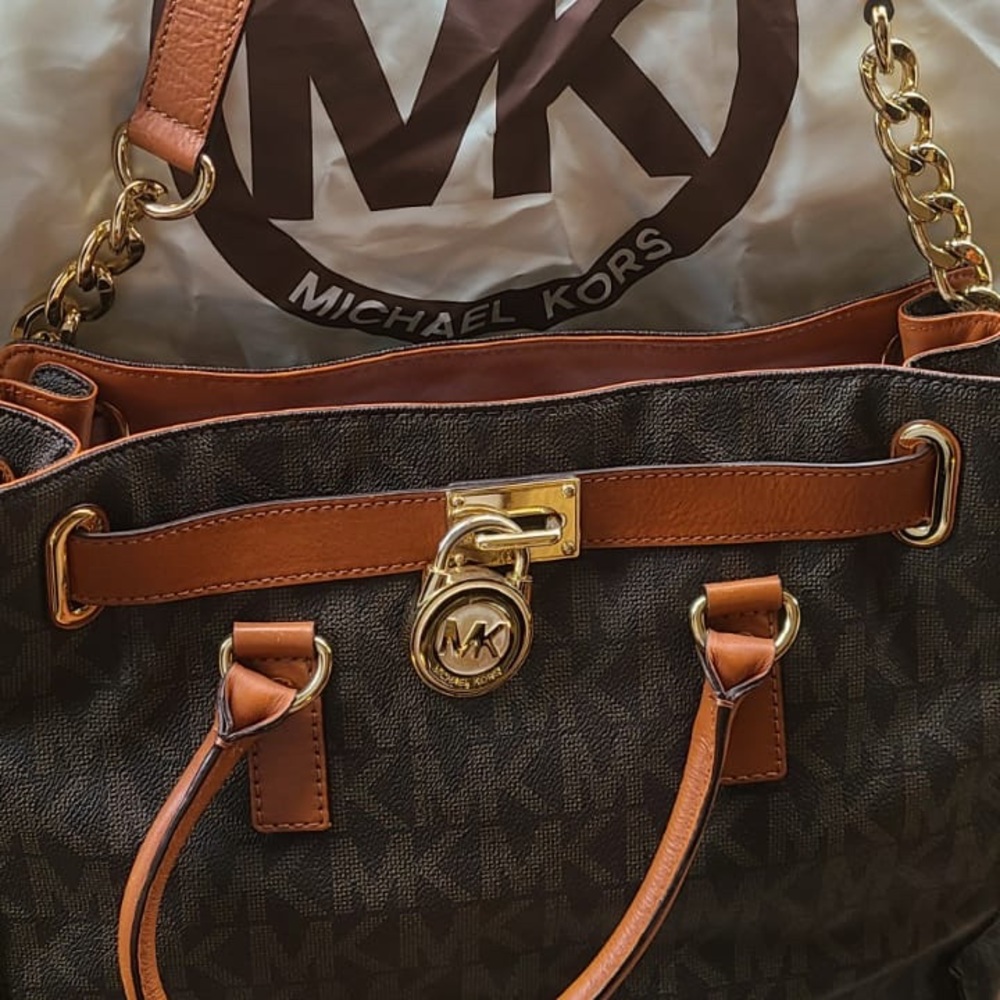 Michel kors purse